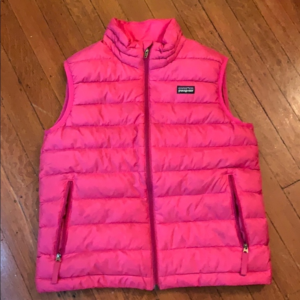 Girls Patagonia down vest